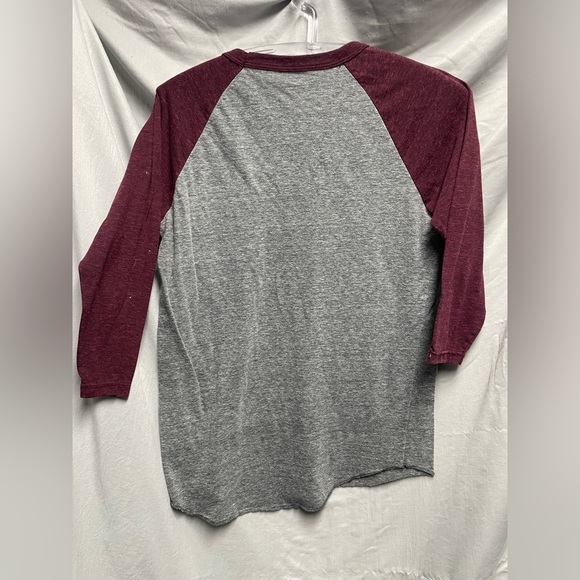 🔴Hurley medium 3/4 burgundy on grey - Picture 2 of 3